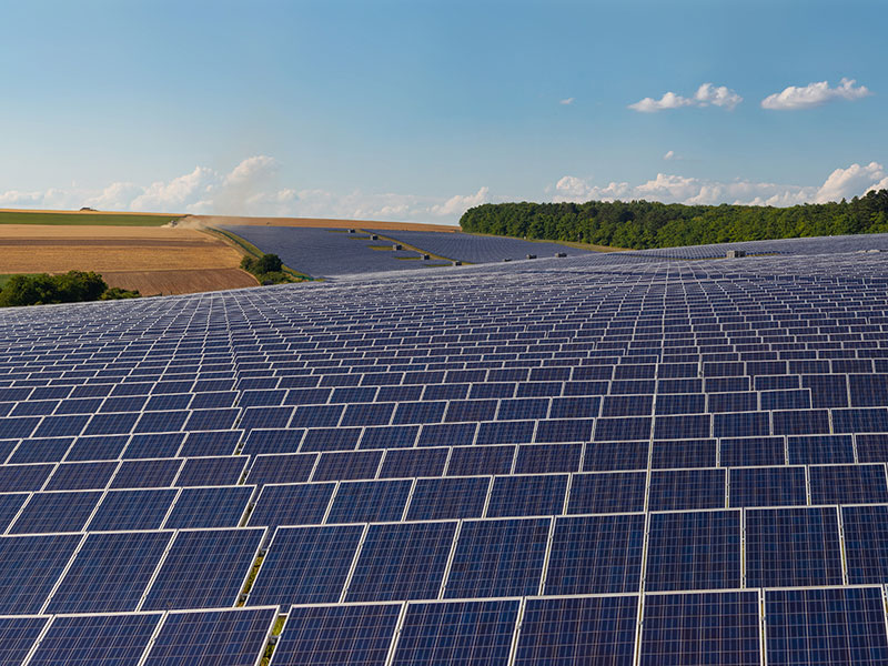 Zu den Kapitalanlagen in Solarparks und Photovoltaikanlagen weltweit